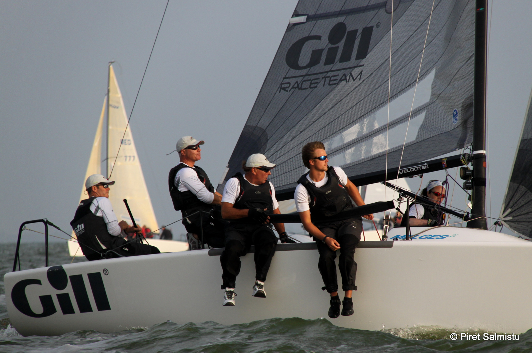 Gill Race Team GBR694