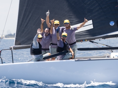 Raza Mixta USA829 of Peter Duncan with Victor Diaz de Leon, Matt Pistay, Erik Shampain and Morgan Trubovich - Melges 24 World Champion 2022