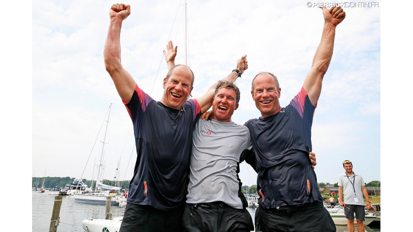 2015 Melges 24 Weltmeister Chris Rast und Corinthian Weltmeister Tõnu Tõniste und Toomas Tõniste