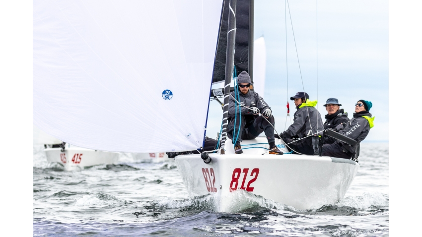 ACCRU+ AUS812 of Kevin and Glenda Nixon, with Bonnie Nixon, Daniel Nixon and Heidi Kiekebosch-Fitt - 2018 Melges 24 Worlds - Victoria, BC; Canada