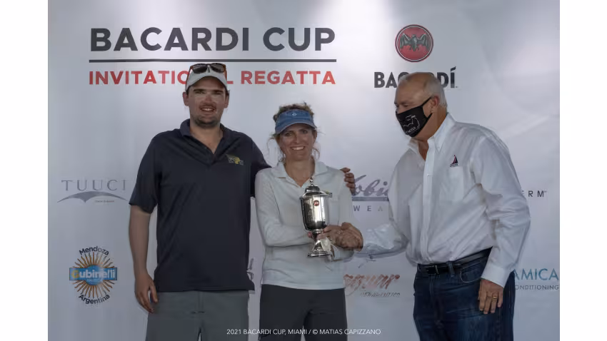 Megan Ratliff and her Decorum with Hunter Ratliff, Zac Hernandez, Will Holz and Howard Meyers - the Corinthian winner of the Melges 24 Bacardi Cup Winter Series 2020-2021