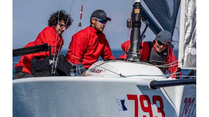 Italian Marcello Caldonazzo Arvedi’s Gilles ITA793 that, helmed by Pietro D’Alí, an Italian legend able to be in the America’s Cup, in the Olympic and Whitbread, well assisted by the former 470 World Champion Andrea Trani