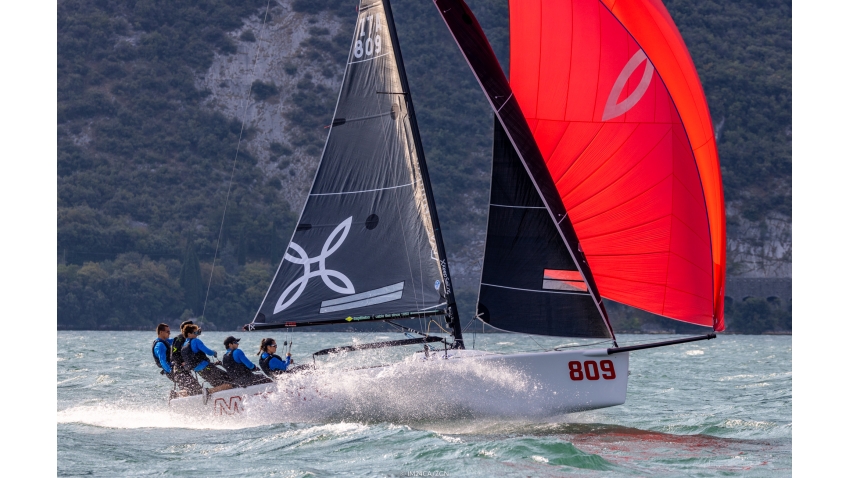 The super Sunday brought joy also for Arkanoè by Montura of Sergio Caramel, being able to claim on top of the Corinthian podium at the Melges 24 European Sailing Series 2022 event 4 in Riva del Garda 