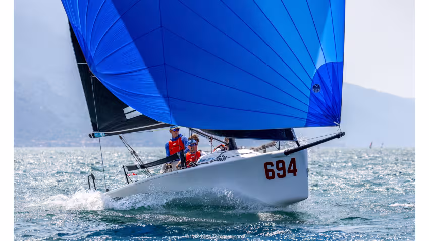 Gill Race team GBR694 M24ESS 2023 Riva 