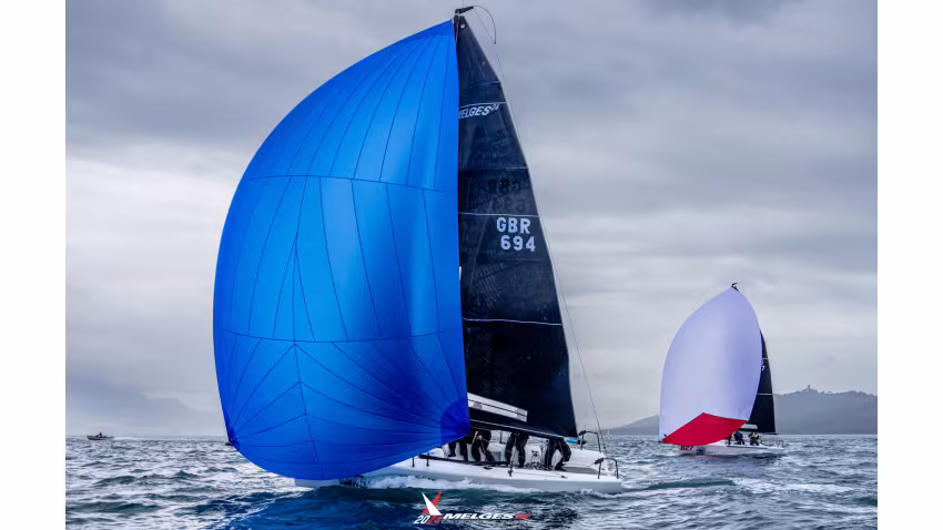 ZHIK RACE TEAM GBR694 – Geoff Carveth/Miles Quinton