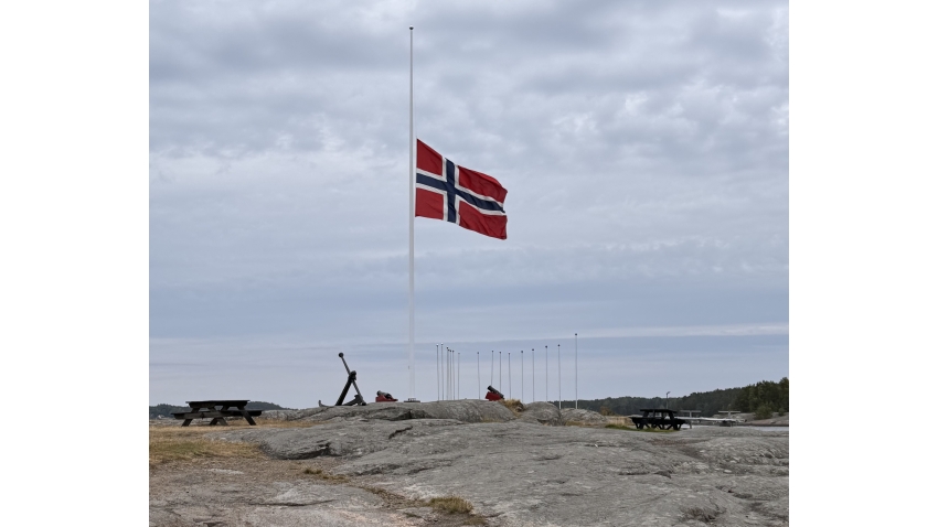 Norway’s flag flies at half-mast in memory of His Majesty King Harald V on the eve of the 2026 Melges 24 European Championship