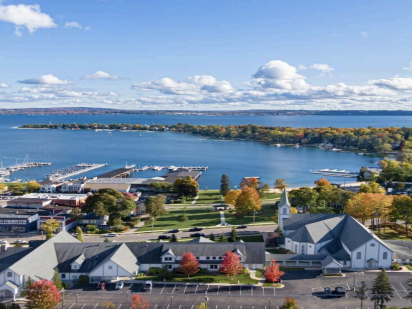 Little Traverse Yacht Club